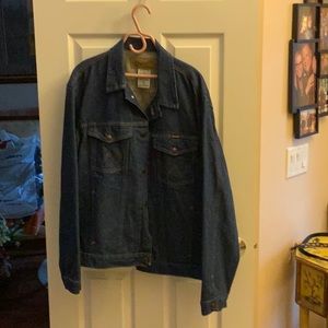 Wrangler men’s jean jacket.